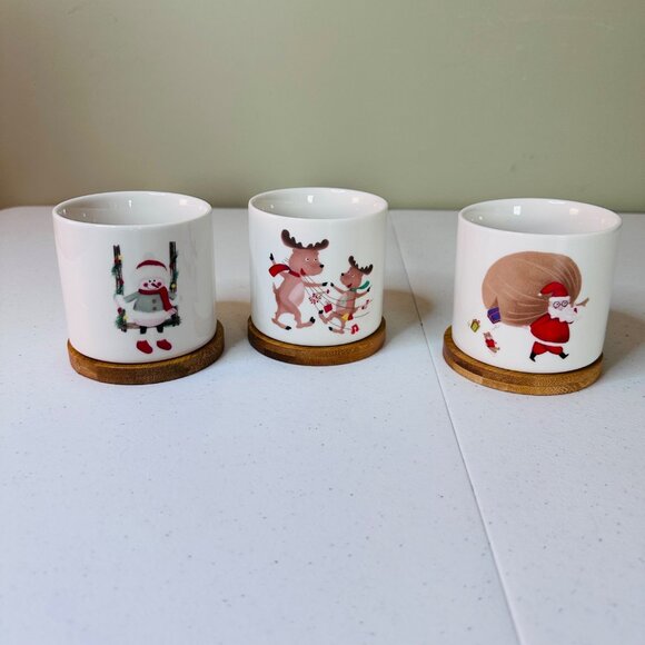 Set Of 3 Christmas Holiday Planters with Bamboo Saucers Santa Reindeer Snowman - Picture 9 of 9